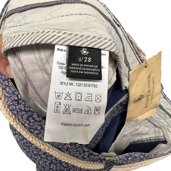 Maison‎ Scotch Small Flowers Print Mini Shorts Blue - Picture 5 of 5